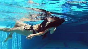 Andreina De Luxe is a beautiful Columbian swimming naked