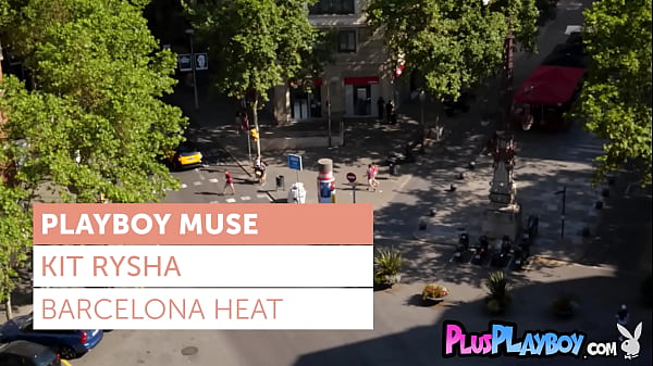 Petite Asian teen with perfect booty and tits Kit Rysha amazing striptease