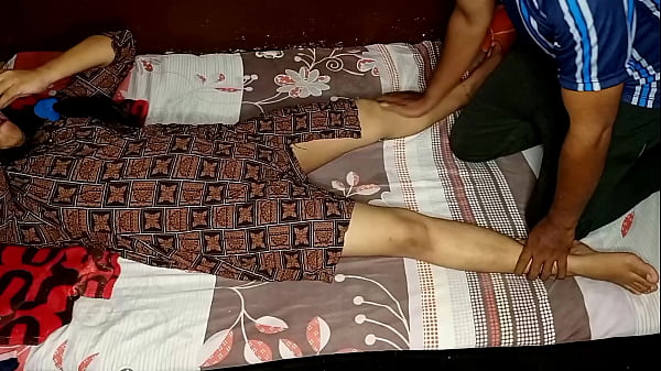 Secretly fucked the neighbor while resting naked in the room