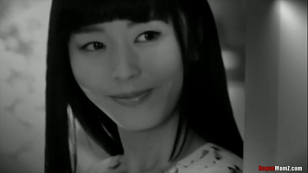 Choosing Threesome Over Morals (Stepmum)