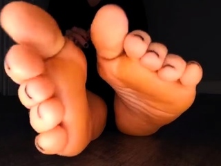 Linsey Dawn solo foot fetish