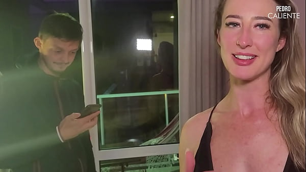 COMI A CASADA NA CAMA DO CORNO (Parte 2)