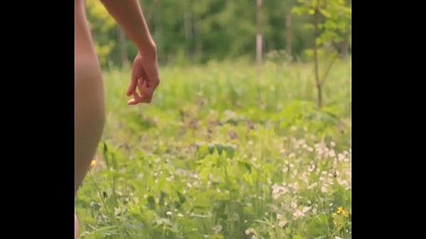 Risky public amateur anal in the city park